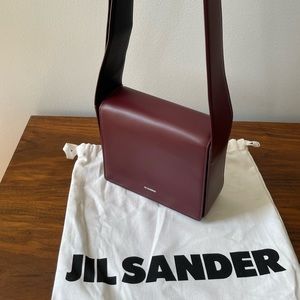 *SOLD* Jil Sander medium sling shoulder crossbody bag burgundy